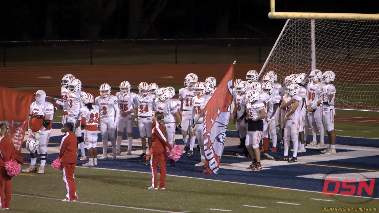 Highlights: Lake Forest defeats Laurel 28-7 for Football Friday